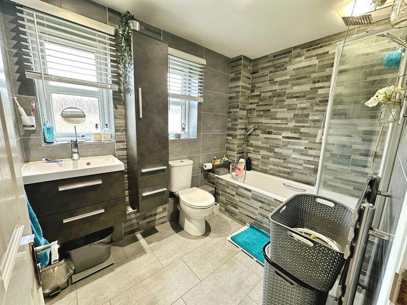Apartment in Colchester - View 3
