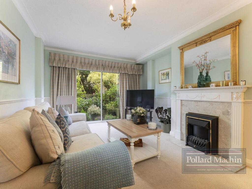 House in Croydon - View 5
