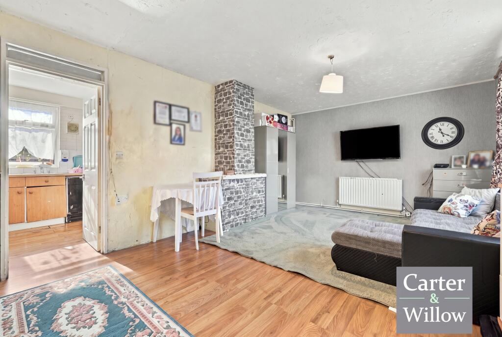 Stratford Close, Dagenham,  photo 3