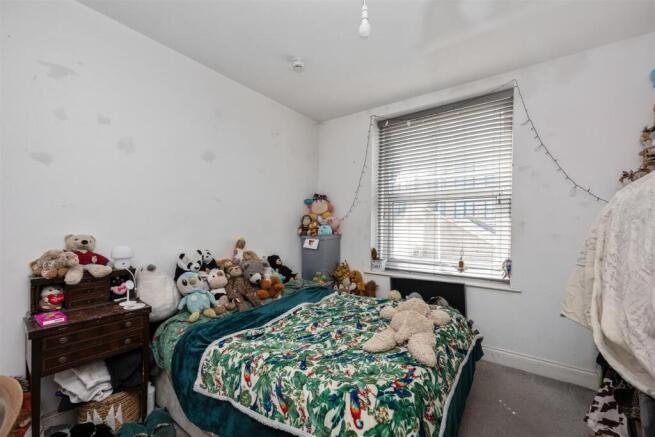 98A Goldstone Villas-002.jpg