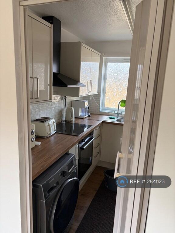 Additional image 9 of Ivel Court, Yeovil, BA21