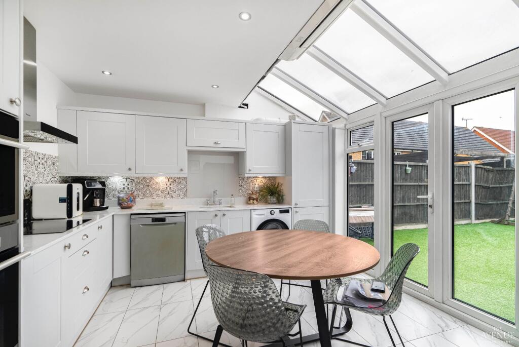 House in Grays, Badgers Dene, Chafford Hundred - View 2