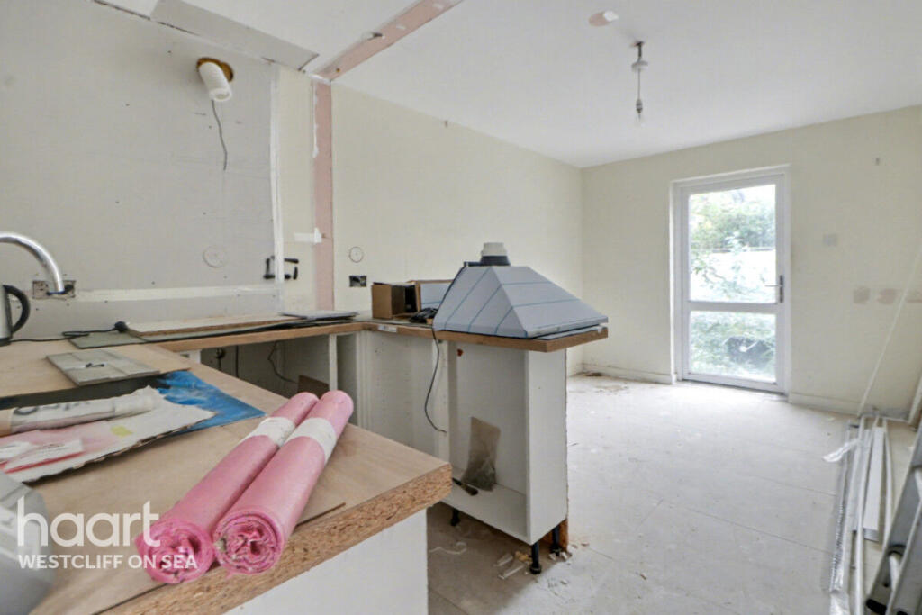 Windermere Road, SOUTHEND-ON-SEA photo 3