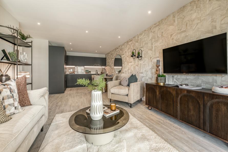 Main image of property: Kew Bridge Rise,
Brentford,
London,
TW8 0EX