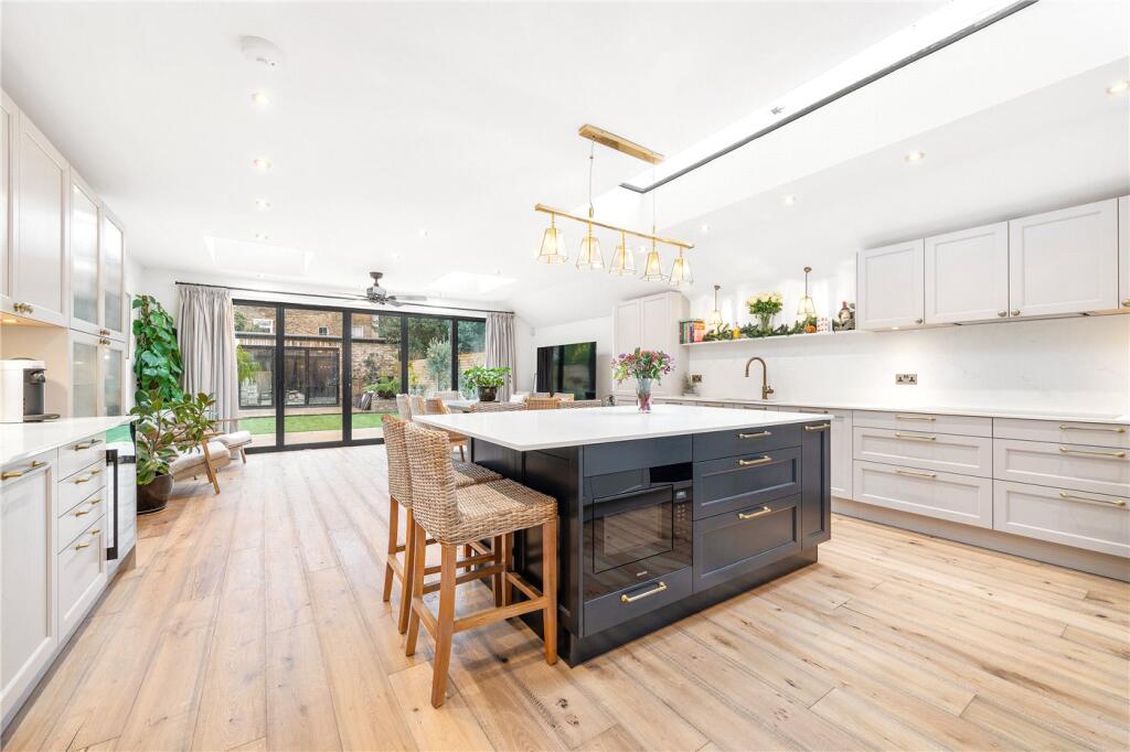 Main image of property: Melbourne Grove, East Dulwich, London, SE22