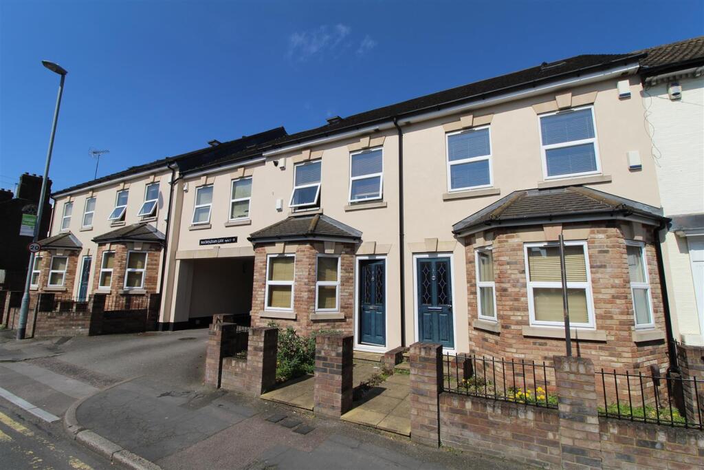 Main image of property: Buckingham Gate, Dunstable