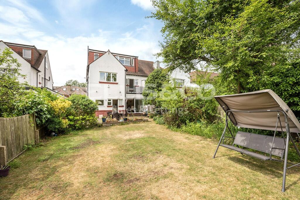 Millway, Mill Hill, London, NW7 photo 3