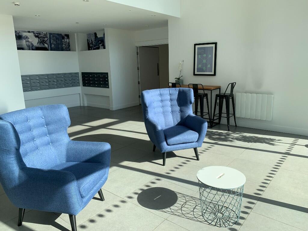 Apartment in Manchester - View 5