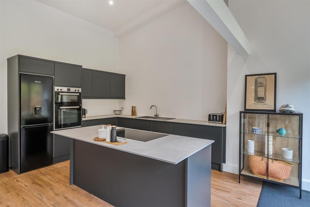 House in Taunton - View 3