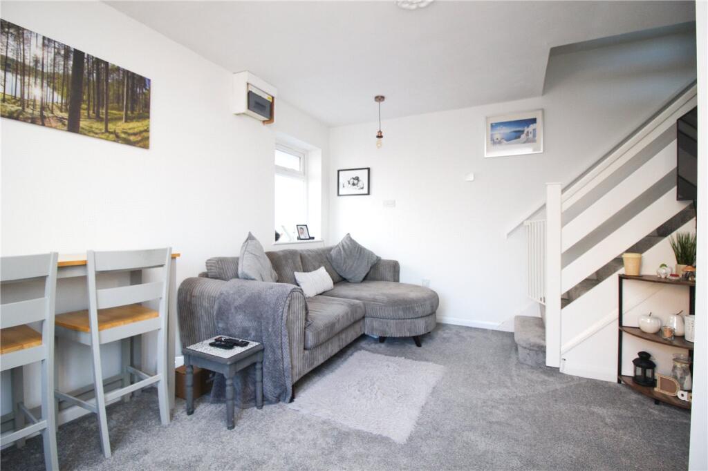 Suffolk Avenue, Leigh-On-Sea, Southend-On-Sea, SS9 photo 2