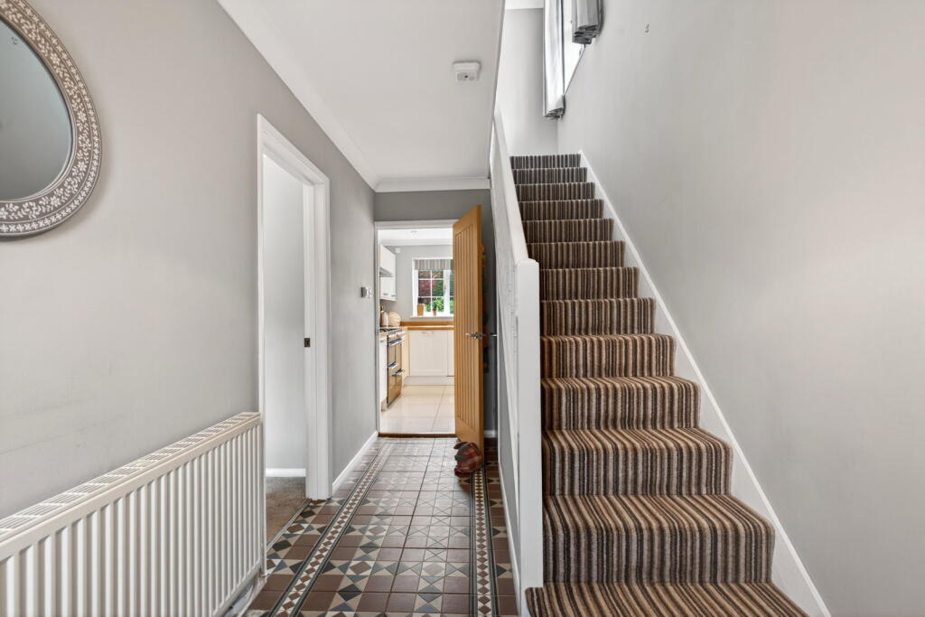 Tavistock Close, Woburn Sands, MK17 - View 5