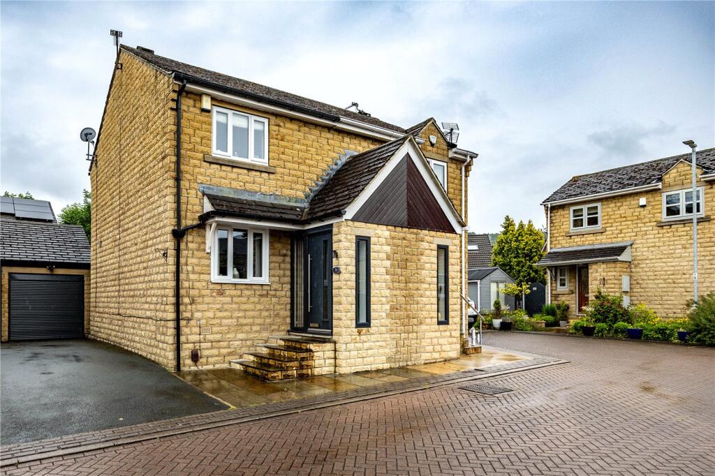 2-bed semi-detached on Oliver Meadows, Elland, HX5, £230,000