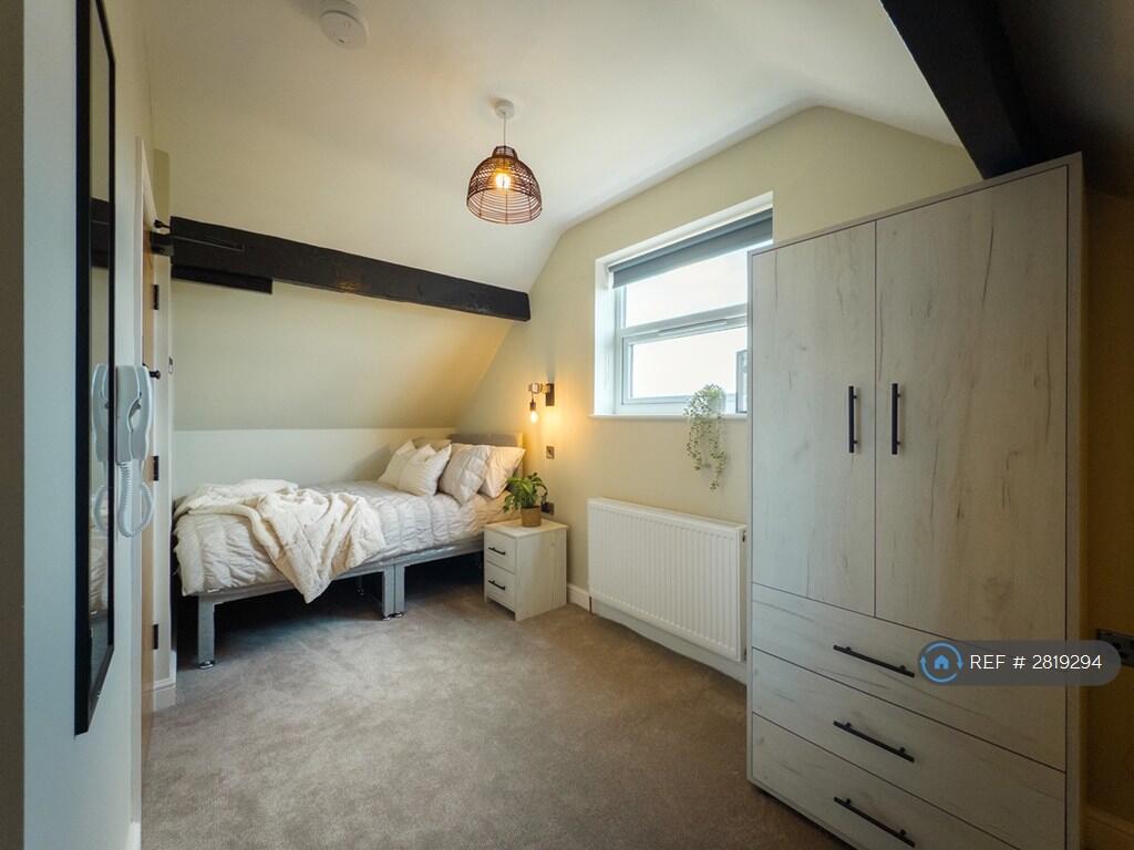 Main image of property: Newmarket Road, Ashton-Under-Lyne, OL7