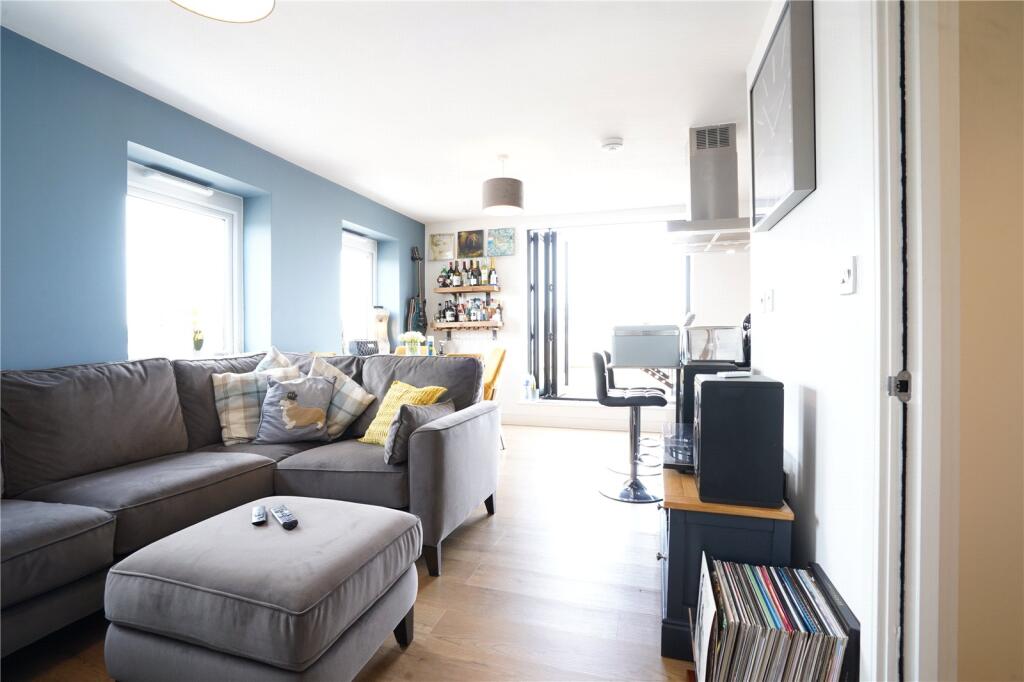 Apartment in Manchester, Greater Manchester - View 4