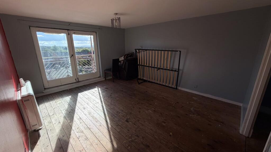 Apartment in Motherwell - View 3