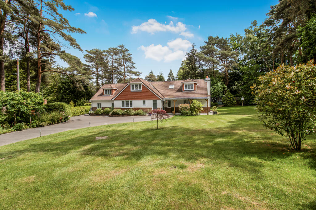 5-bed detached on Ashley Drive North, Ashley Heath, Ringwood, Dorset, BH24, £1,195,000