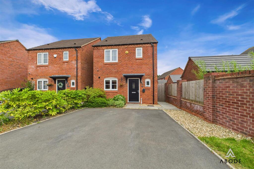 3-bed detached on Blackthorn Close, Brailsford, Ashbourne, £285,000
