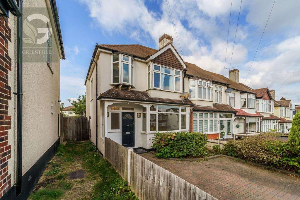 Main image of property: Ardrossan Gardens, Worcester Park, Surrey, KT4 7AY
