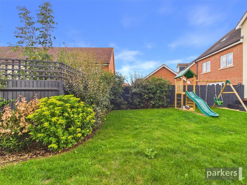 House in Woodley, Wokingham - View 5