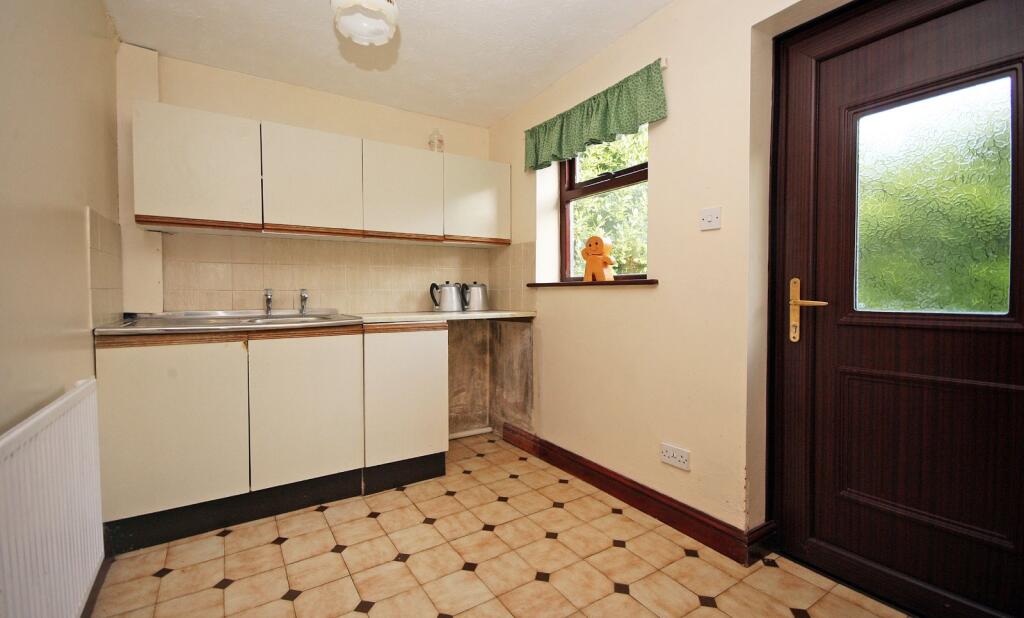 Tyn Lon, Holyhead, Isle of Anglesey, LL65 photo 4
