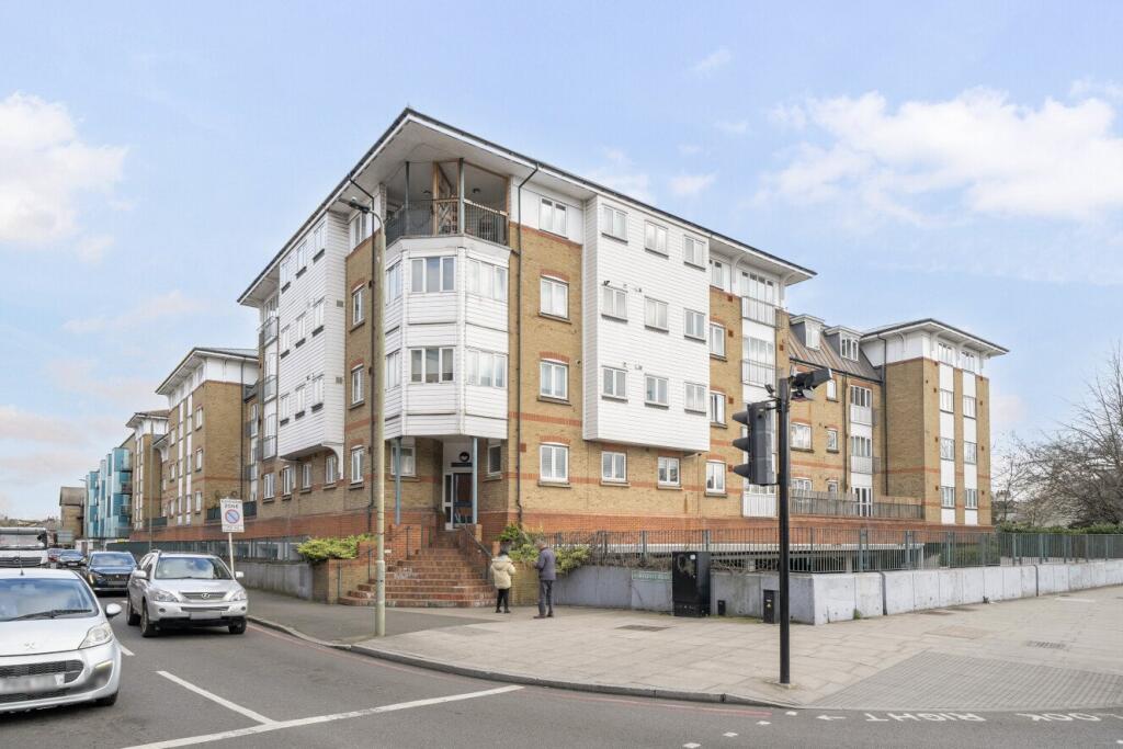 Main image of property: Homesdale Road, Bromley, BR2