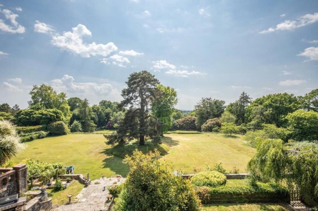 Chelwood Vachery, Millbrook Hill, Nutley, Uckfield photo 3