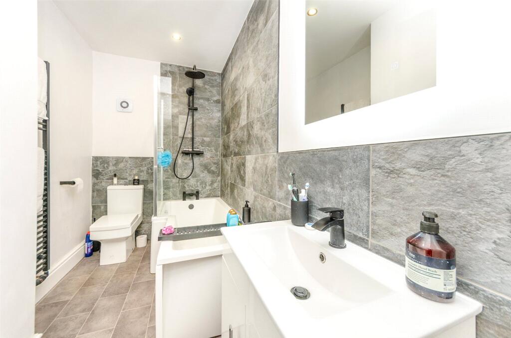 House in Bangor, Gwynedd - View 6
