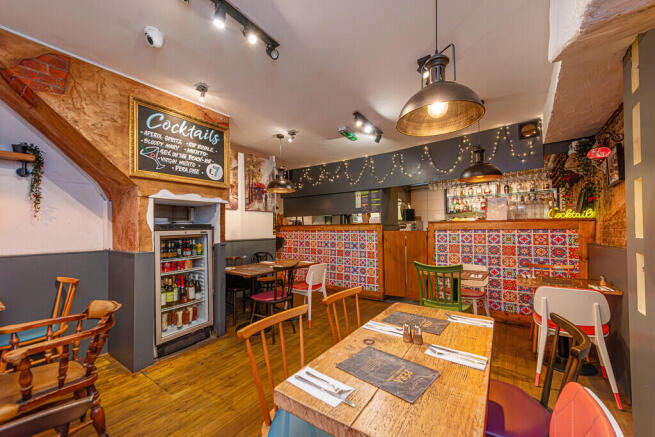 Upper Street 170-...