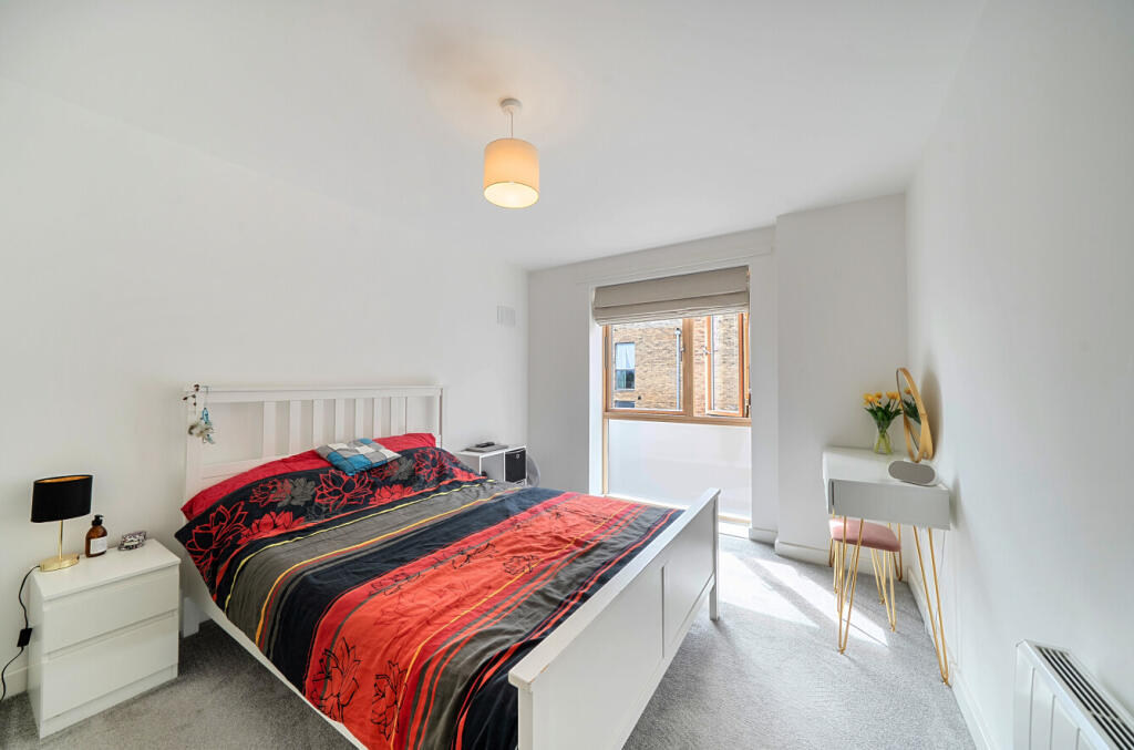 Apartment in London - View 5