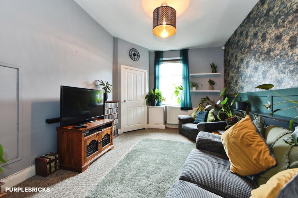 House in Oldham - View 4