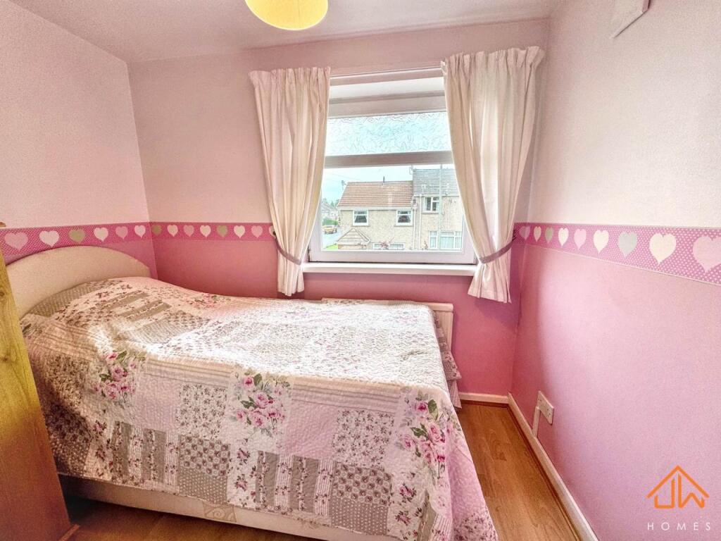 House in Pontllanfraith, Caerphilly - More