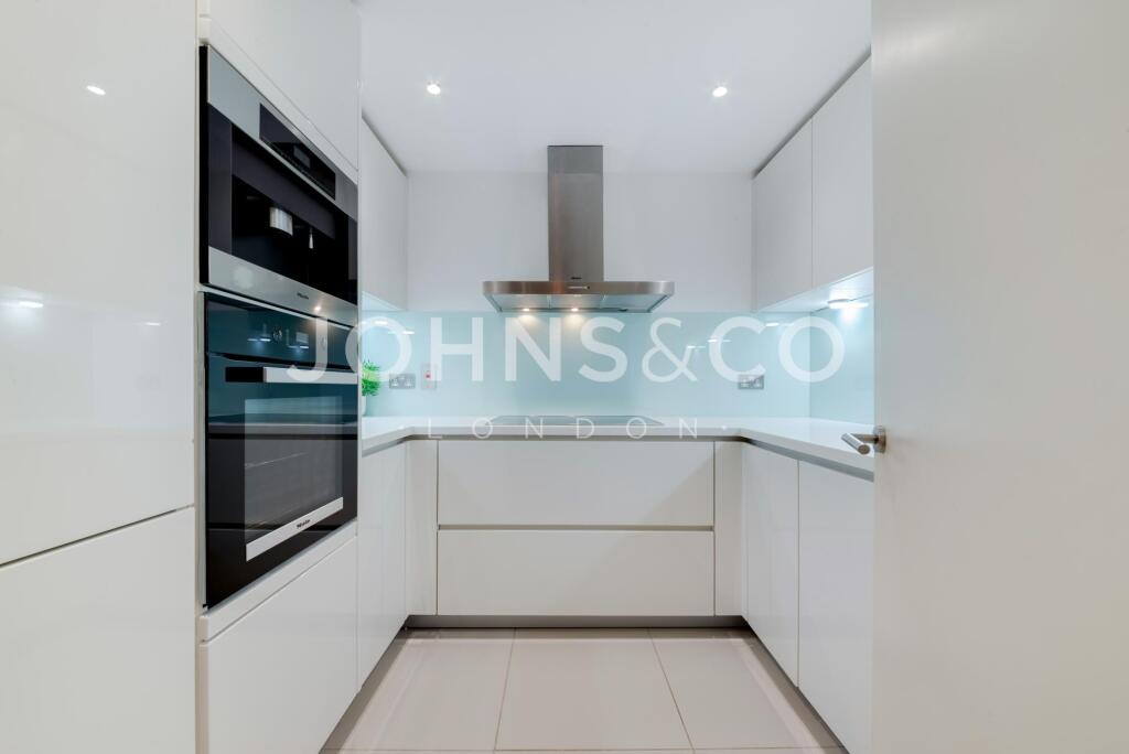 New Providence Wharf, London, E14  photo 4