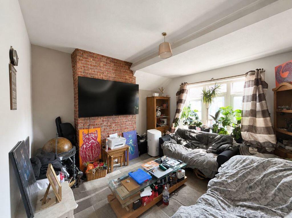 Apartment in Bexhill-on-Sea, Central - View 3