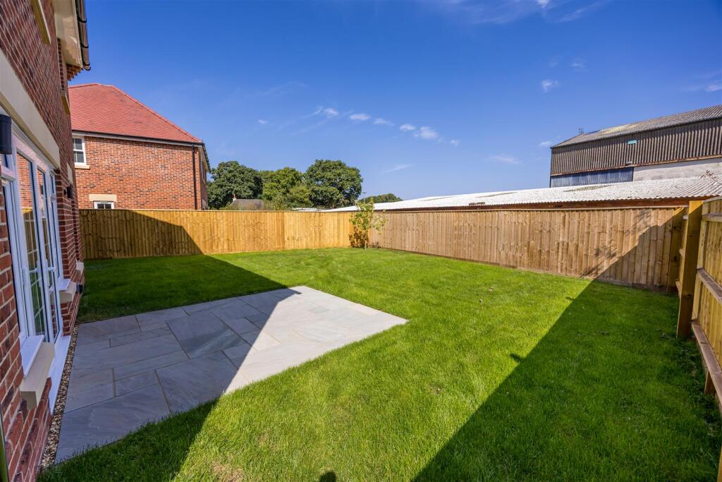 House in New Forest, Hordle - View 3