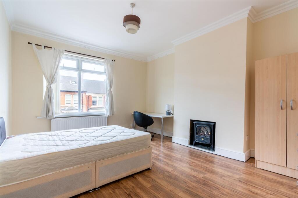 Apartment in Newcastle upon Tyne, Heaton - More