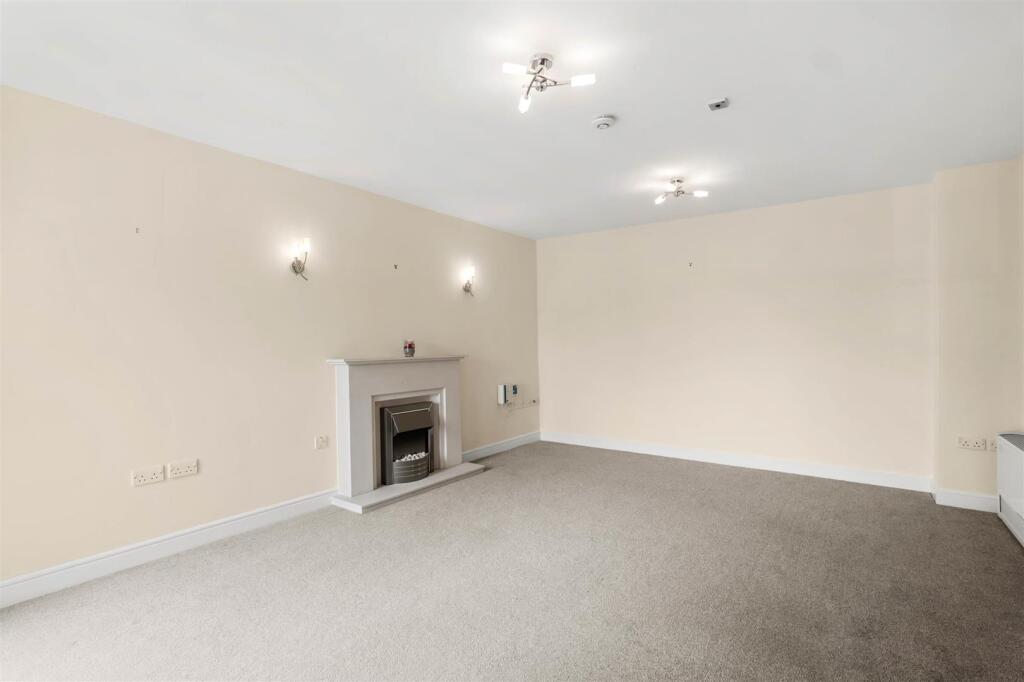 Apartment in Coventry - View 4