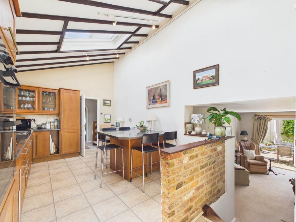 House in Hemel Hempstead, Haddenham - View 4
