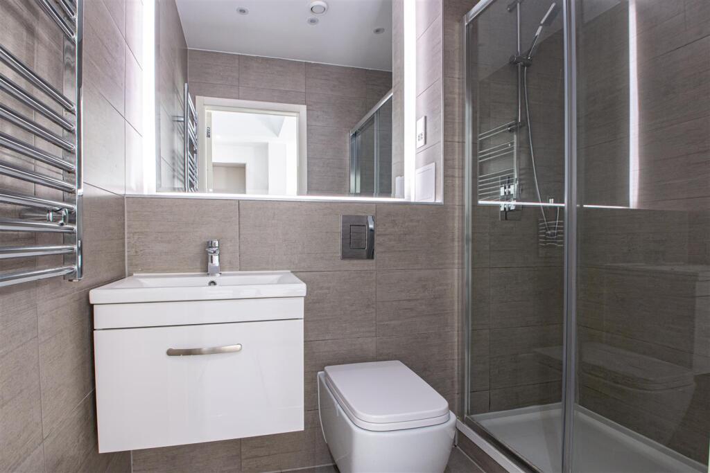 Apartment in Milton Keynes - More