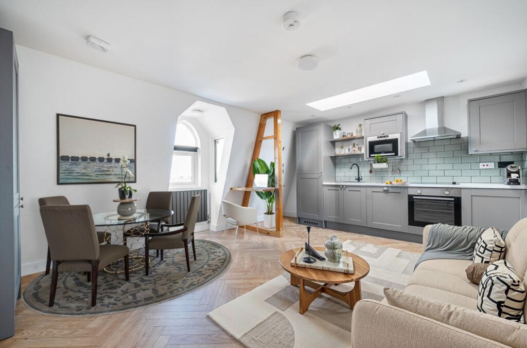 Main image of property: Wightman Road, London, N4