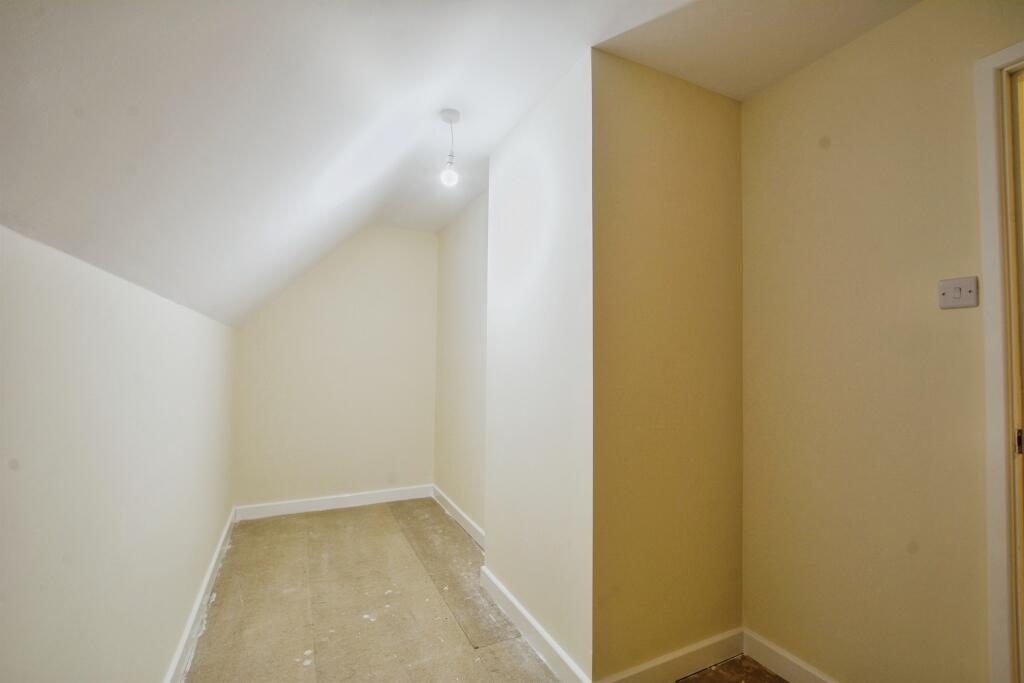 House in East Lindsey, Sibsey - More