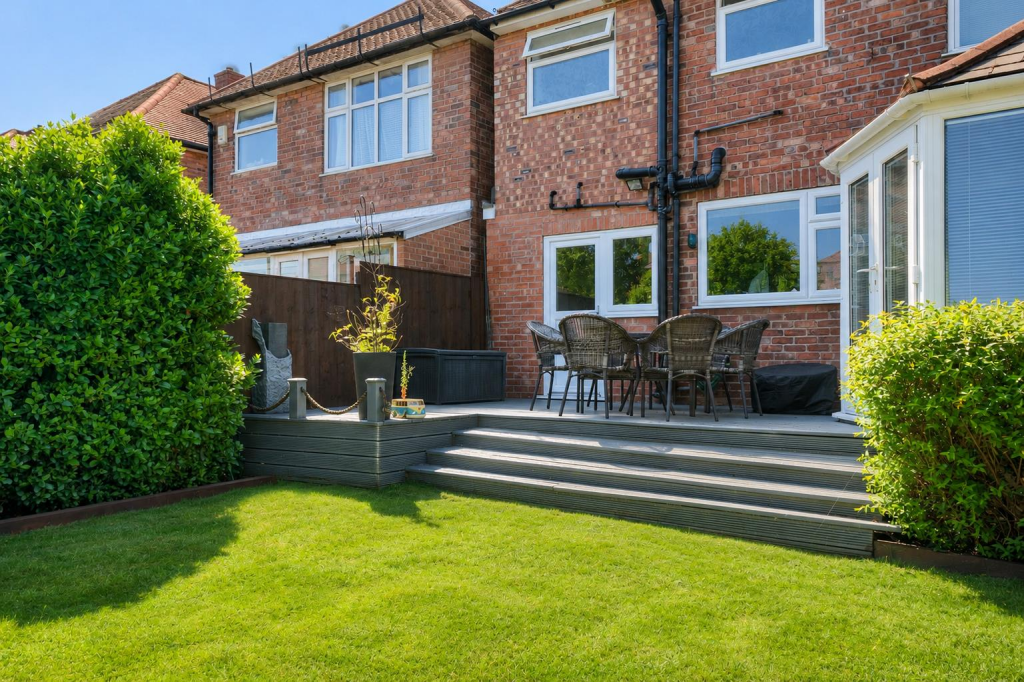 House in Nottingham, Wilford - View 2