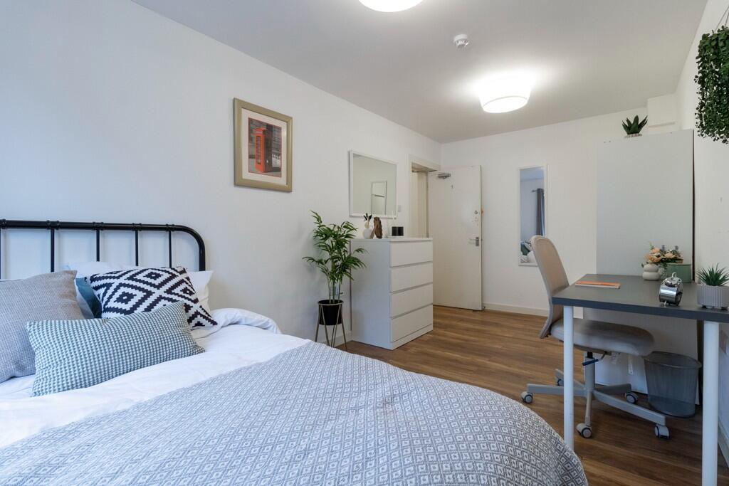 Main image of property: Alpha Road, Cambridge, Cambridgeshire, CB4