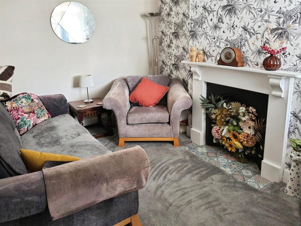 House in Norwich - More