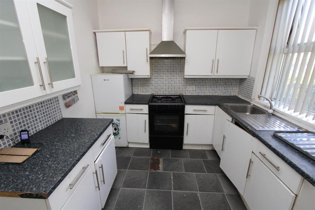 House in Bradford - View 3