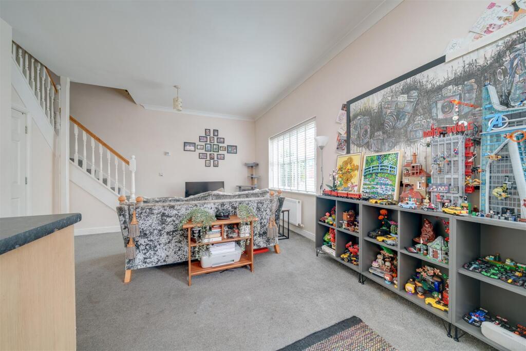 Apartment in Wigan, Greater Manchester - View 5