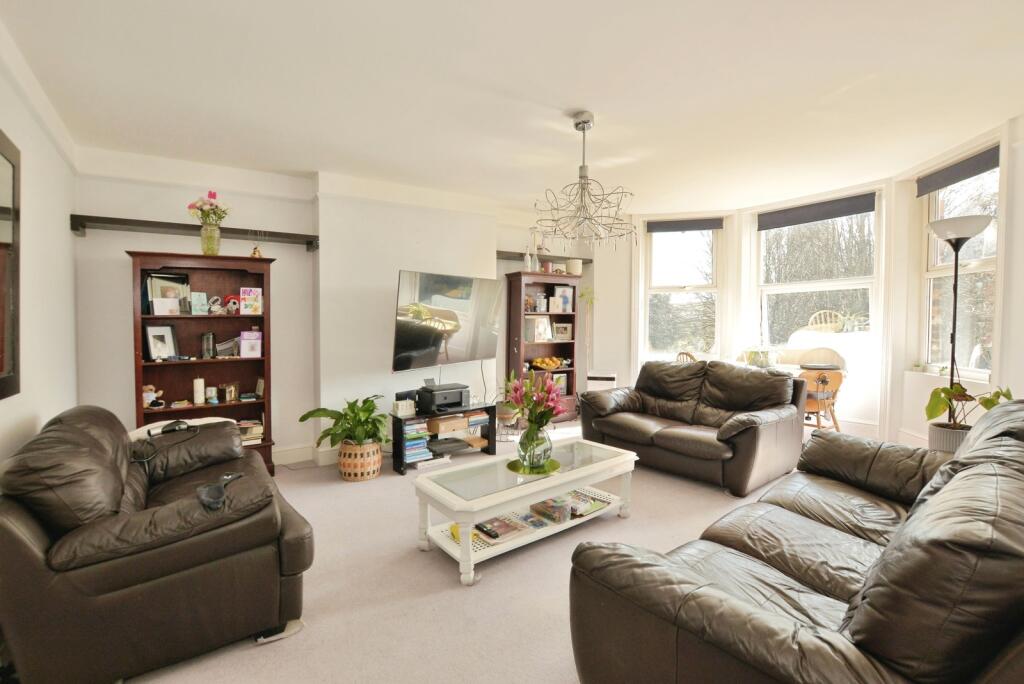 Apartment in Folkestone, Lynwood - View 2