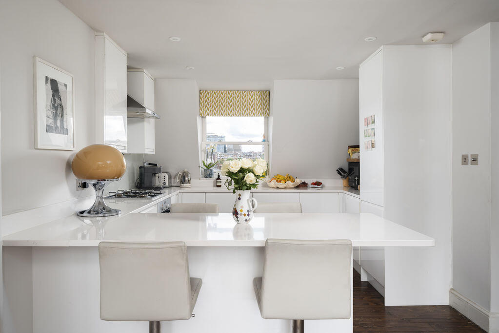 House in London - View 4