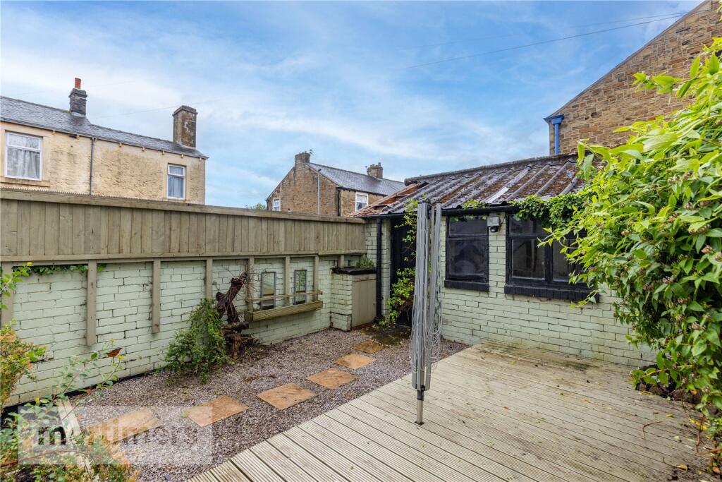 Whalley Road, Accrington, Lancashire, BB5 - View 3