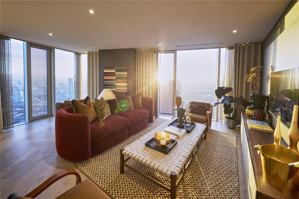 Main image of property: The Walmer, Vista River Gardens, Trinity Islands, Water Street, Manchester, M3