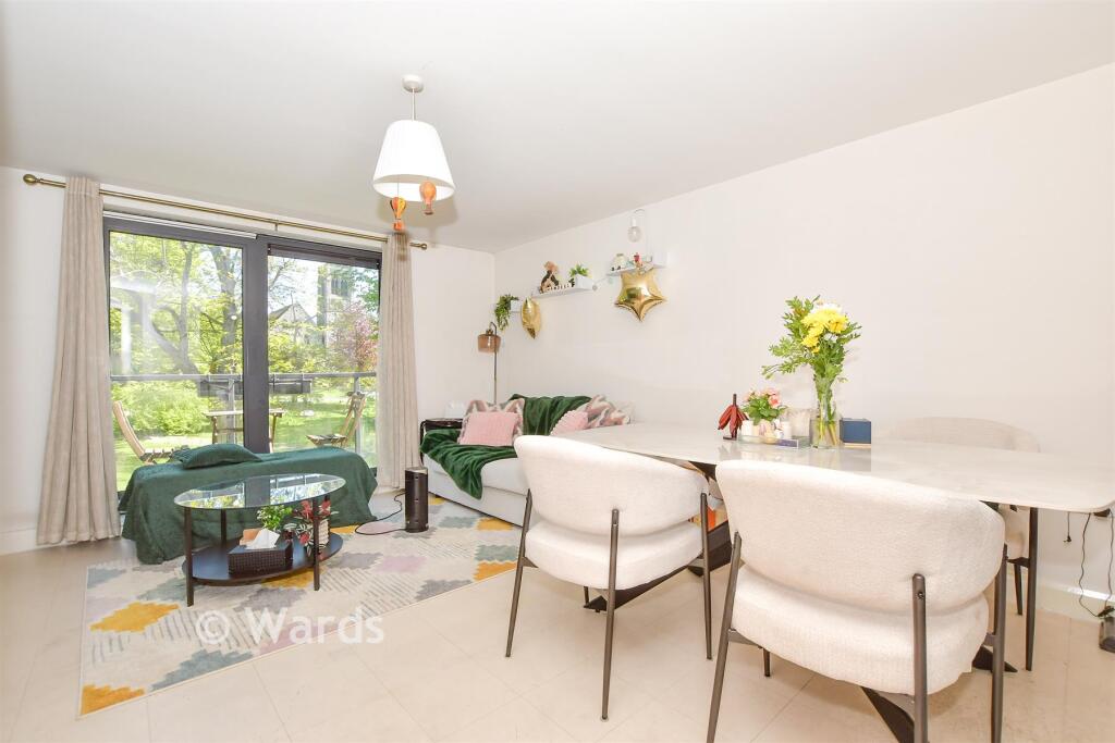 Apartment in Maidstone, Kent - View 4
